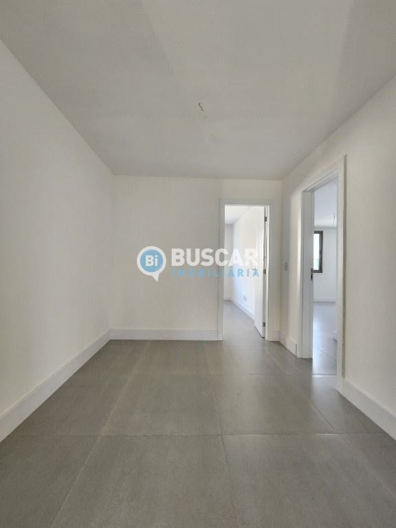 Casa à venda com 4 quartos, 4 suítes, 2 vagas e 252m² no Papagaio, Feira de Santana (BA) — foto 12 de 17