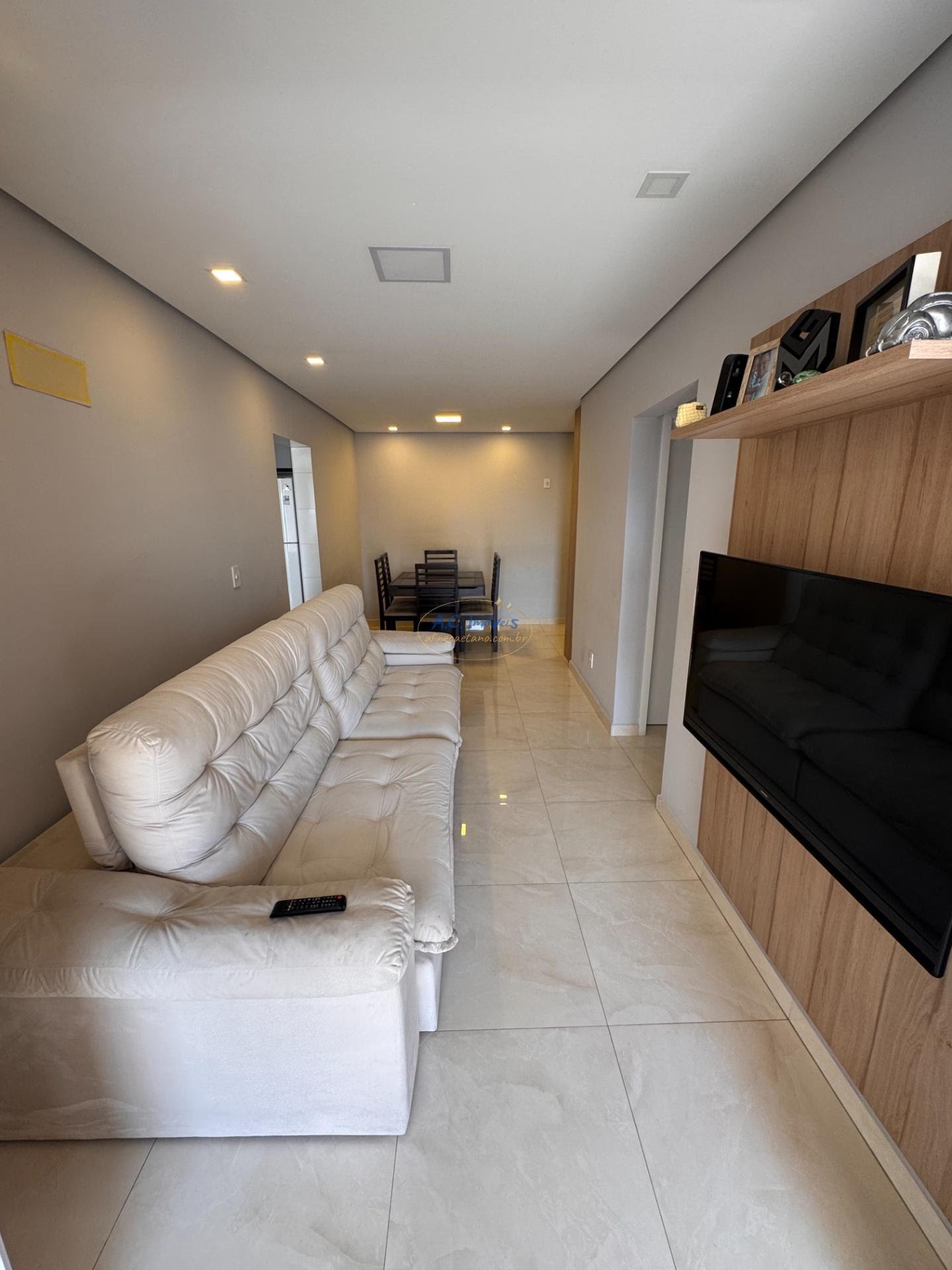 Apartamento à venda com 2 quartos, 1 suíte, 2 vagas e 82m² no Guilhermina, Praia Grande (SP) — foto 2 de 16