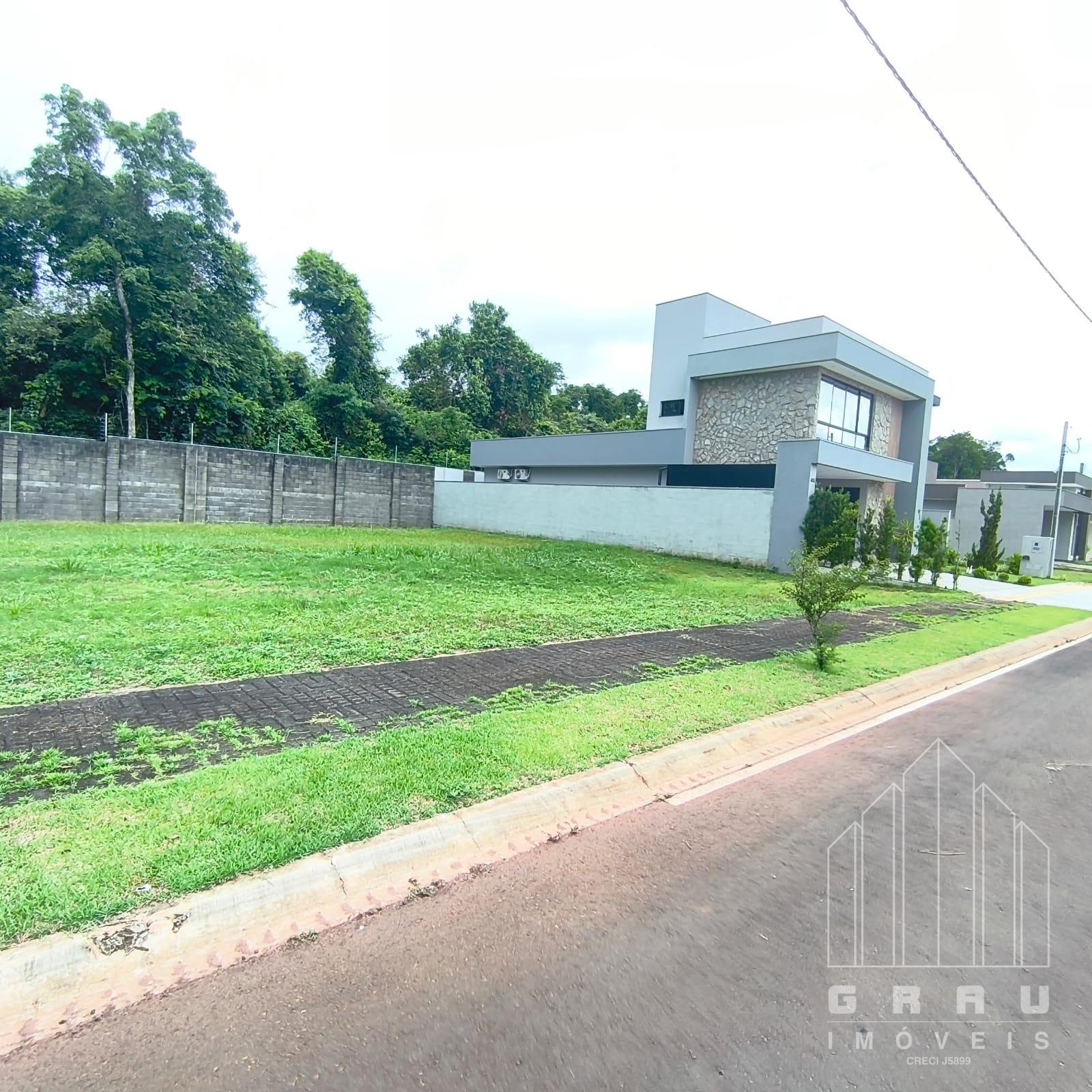 Terreno no Condomínio Iguaçu  Vila Carimã  -  Foz do Iguaçu