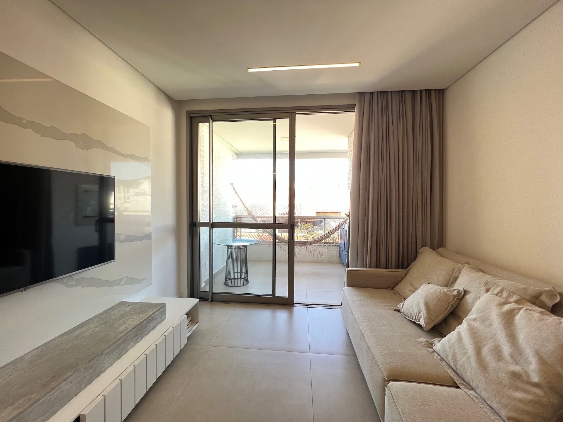 Apartamento à venda com 2 suítes, 1 vaga e 100m² no Jurerê, Florianópolis (SC) — foto 4 de 26
