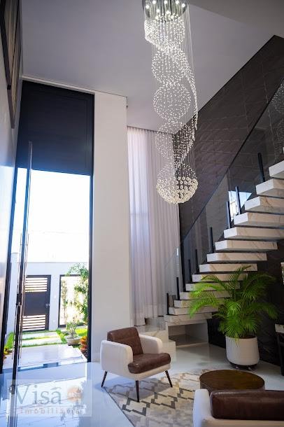 Casa à venda com 4 quartos, 4 suítes e 5 vagas no Centro, Paracatu (MG) — foto 4 de 30