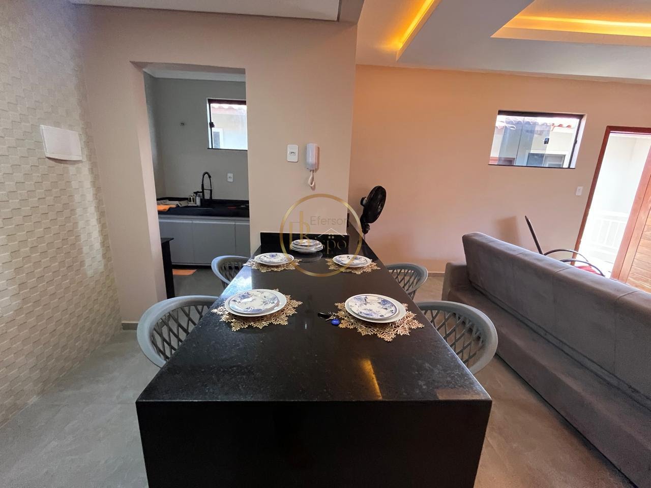 Apartamento à venda com 2 quartos, 1 suíte, 1 vaga e 80m² no Praia de Taperapuã, Porto Seguro (BA) — foto 2 de 12
