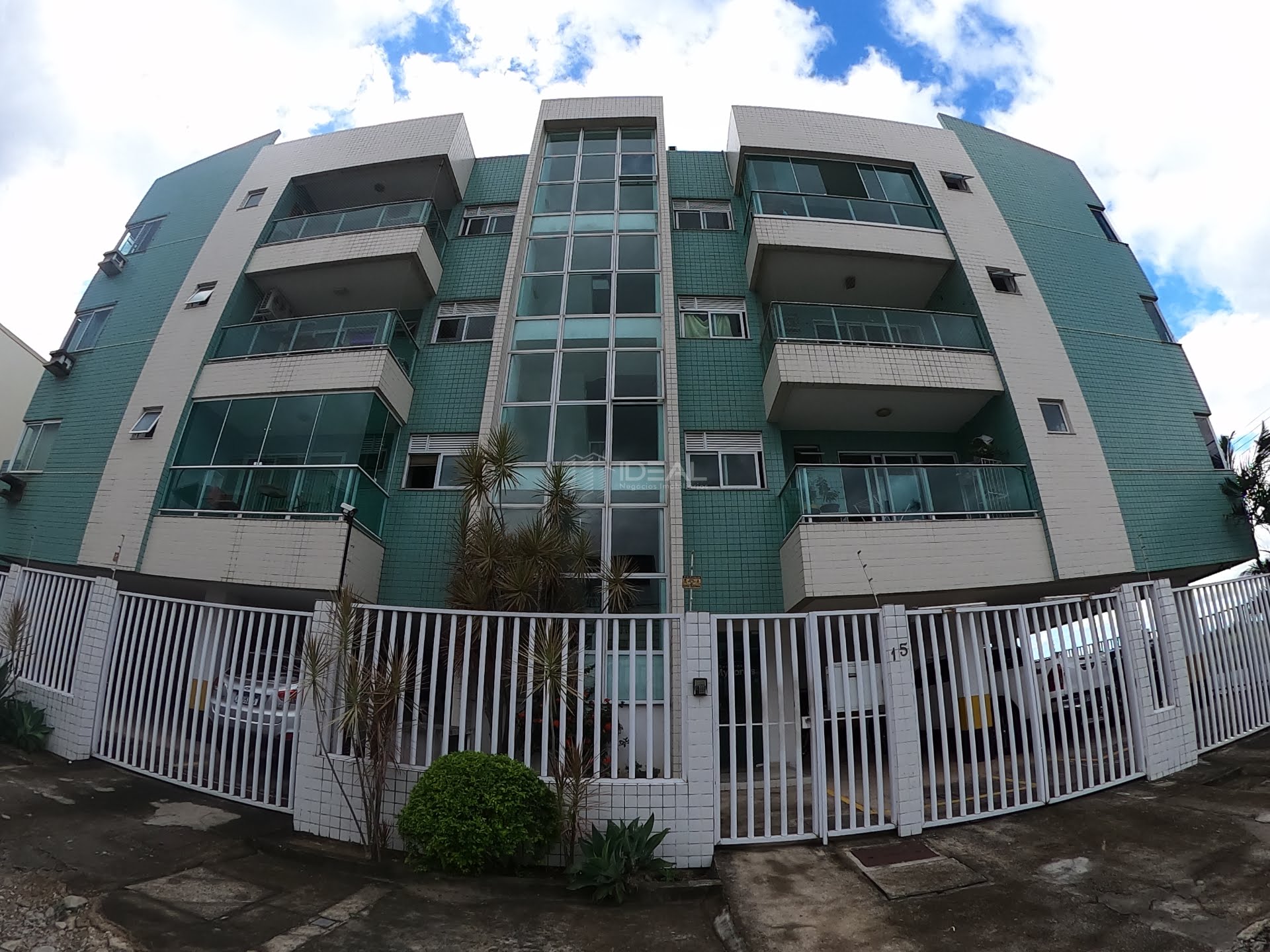 Apartamento com 2 quartos à venda no Flamboyant em Campos RJ