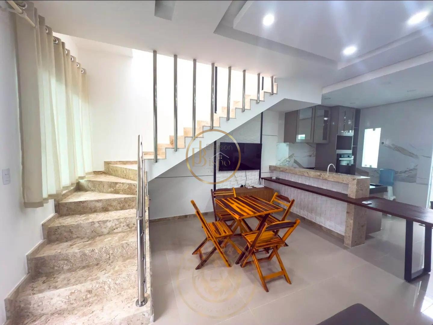 Apartamento à venda com 2 quartos, 2 banheiros, 1 vaga e 89m² no Praia de Taperapuã, Porto Seguro — foto principal