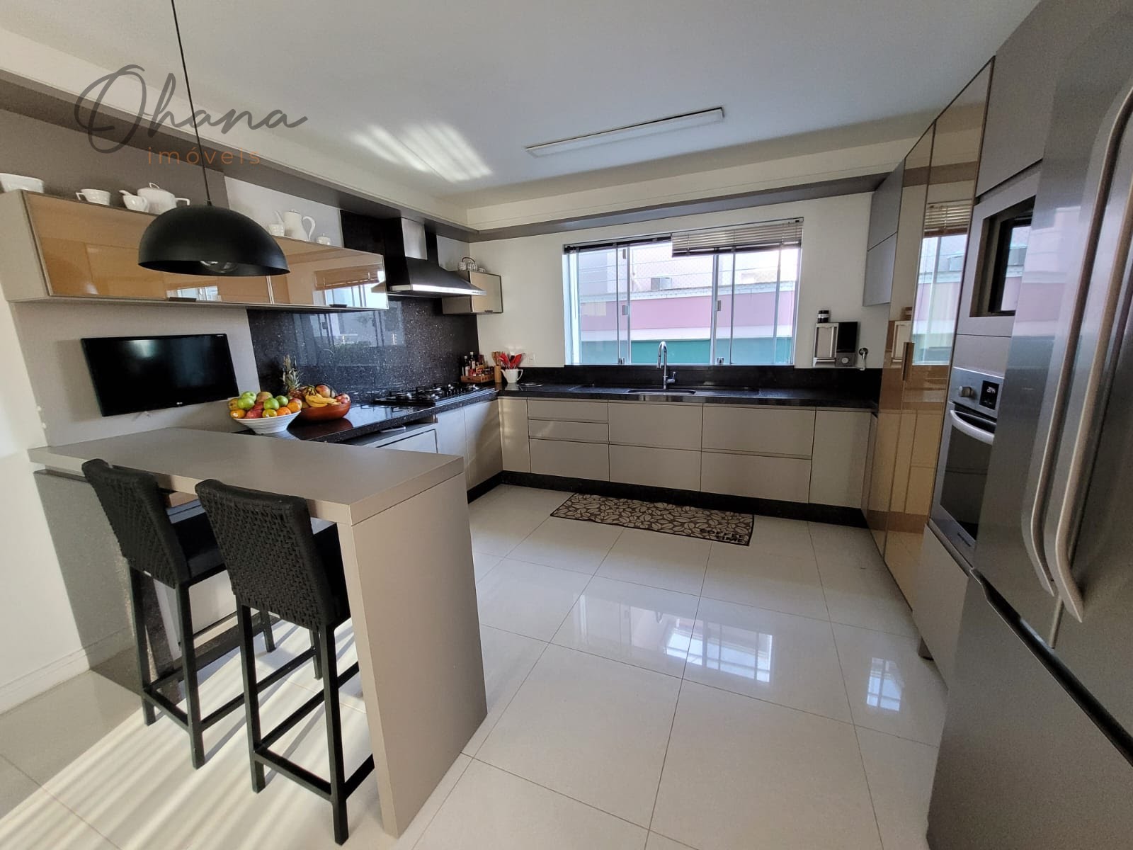 Casa - 420m² - 4 Suítes - R. das Camélias - Pedra Branca/SC