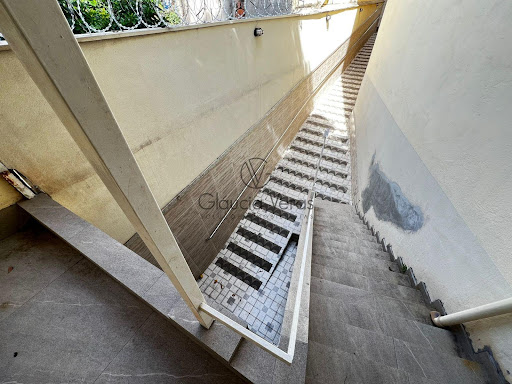 Casa à Venda em Lourdes, GV: 1 Dorm, 2 Suítes por R$700 mil