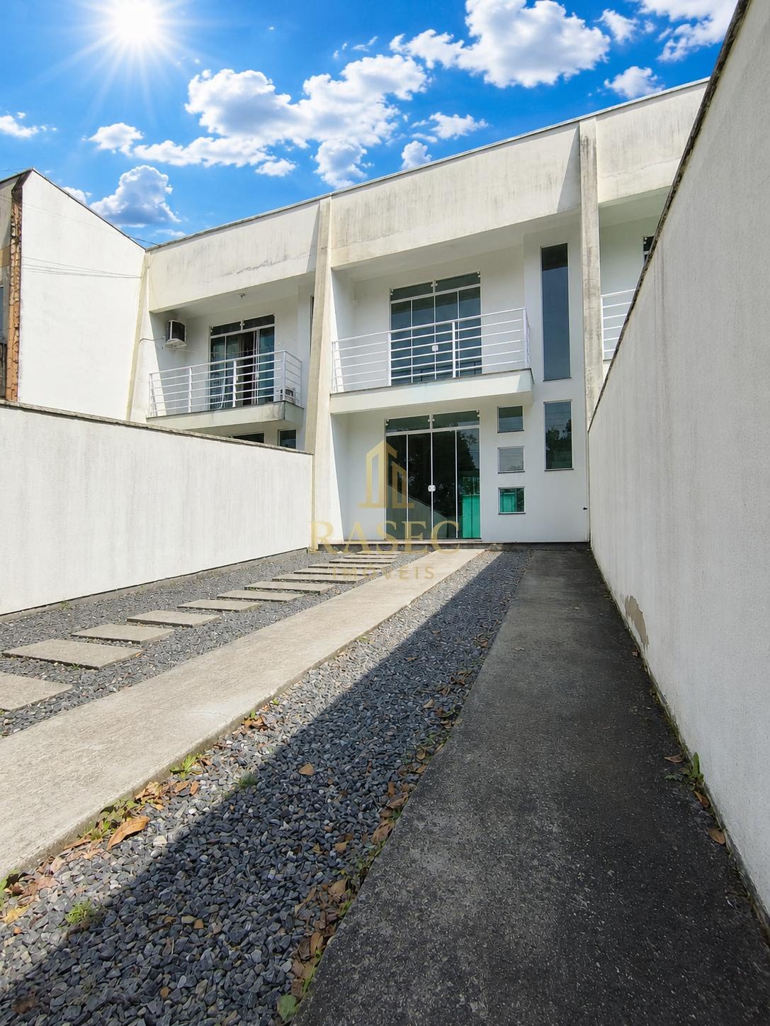 Casa à venda com 2 quartos, 2 banheiros, 1 vaga e 63m² no Souza Cruz, Brusque (SC) — foto 2 de 10
