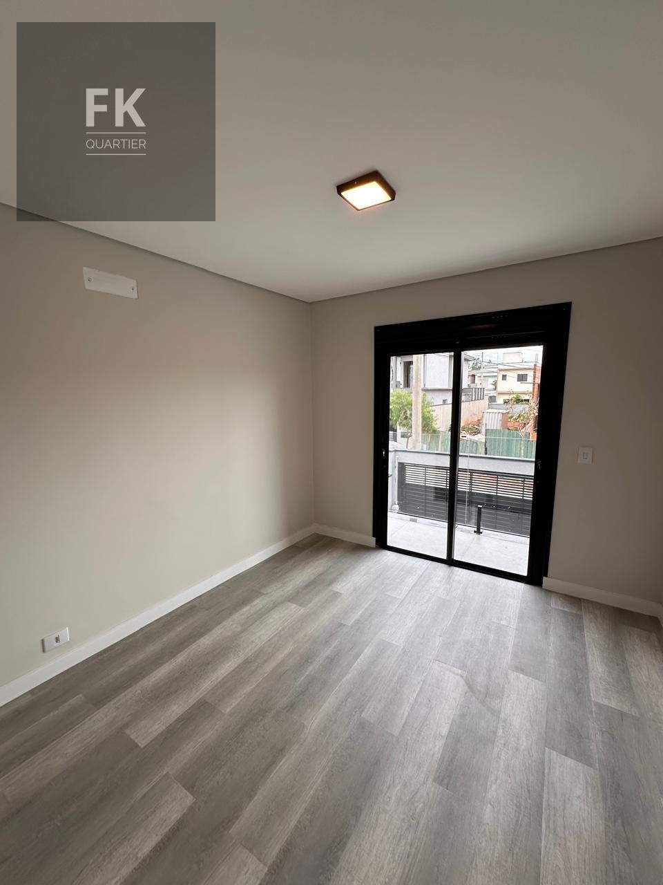 Casa à venda com 3 quartos, 1 suíte, 2 vagas e 131m² no Villas do Jaguari, Santana de Parnaíba (SP) — foto 9 de 24