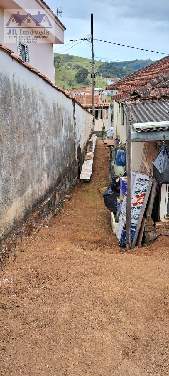 Casa à venda com 2 quartos e 1 banheiro no Bairro Santa Barbara, Piranguinho (MG) — foto 10 de 20