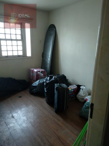 Casa Duplex com aptidão de ser Comercial e Residencial - Térreo Comercial Quarto
