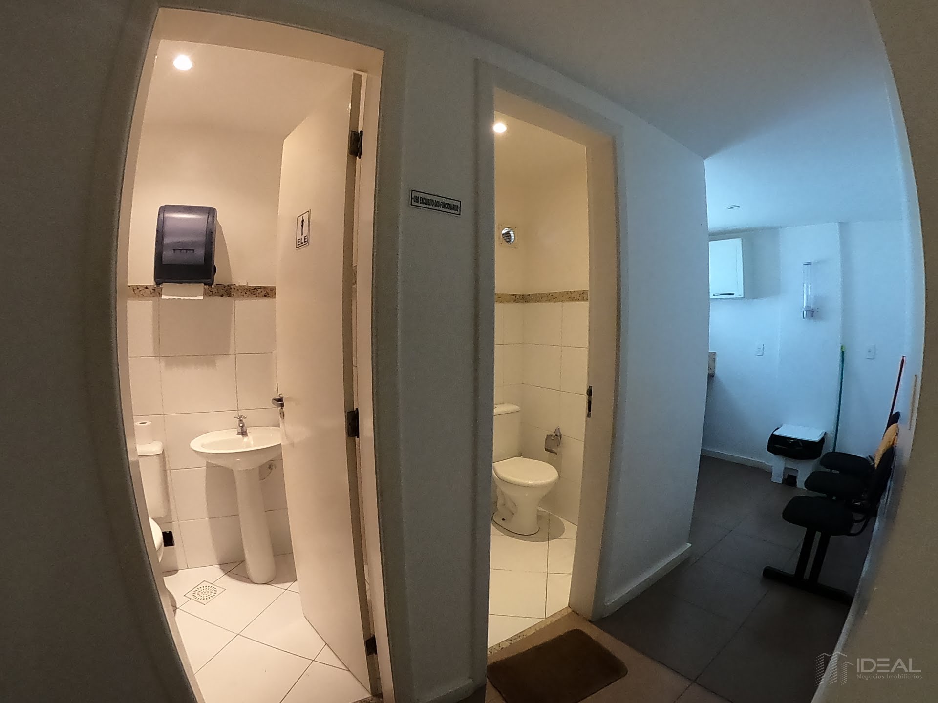 Sala comercial para locação no Vip's Center Shopping em Campos dos Goytacazes, RJ. 