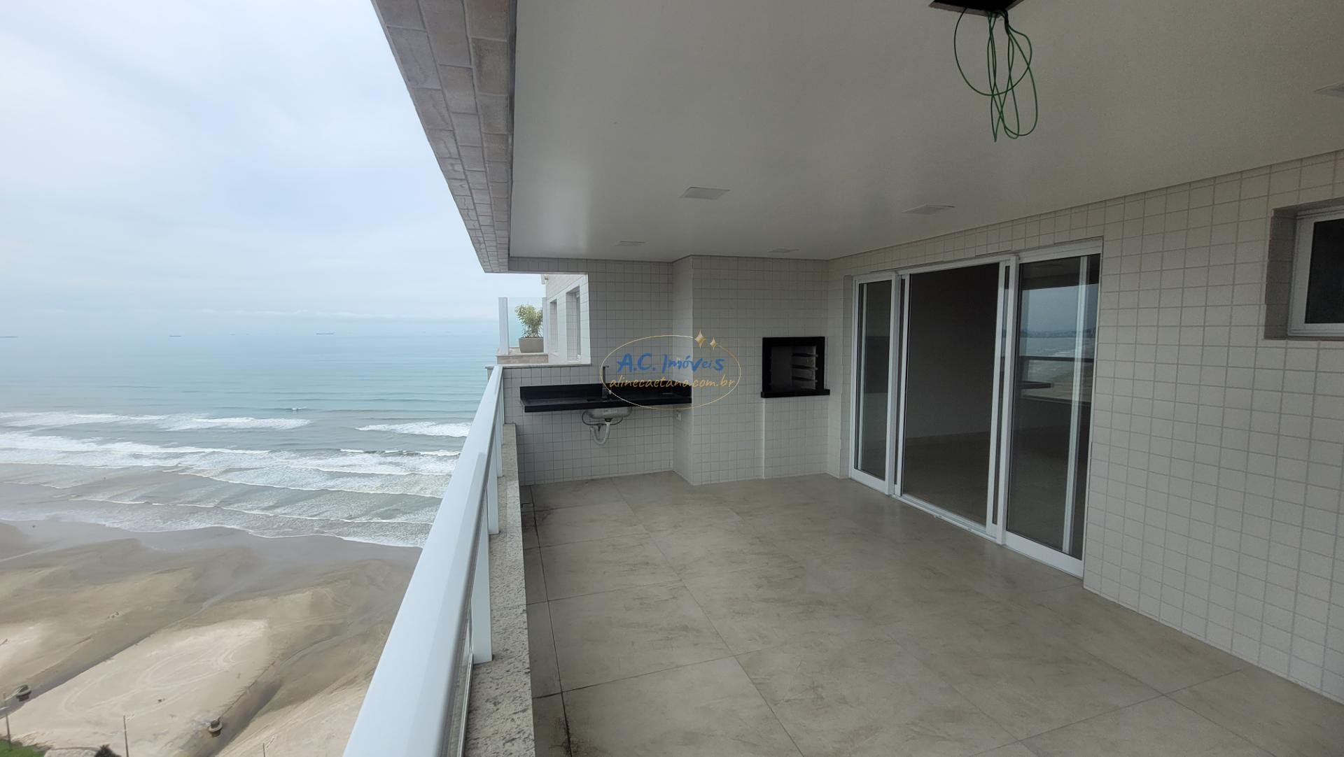 Cobertura à venda com 3 quartos, 3 suítes, 3 vagas e 183m² no Maracanã, Praia Grande (SP) — foto 2 de 29