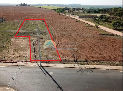 Terreno à Venda em Casa Branca 