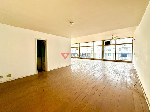 Luxuoso Apartamento no Flamengo: 4 Quartos e 5 Banheiros
