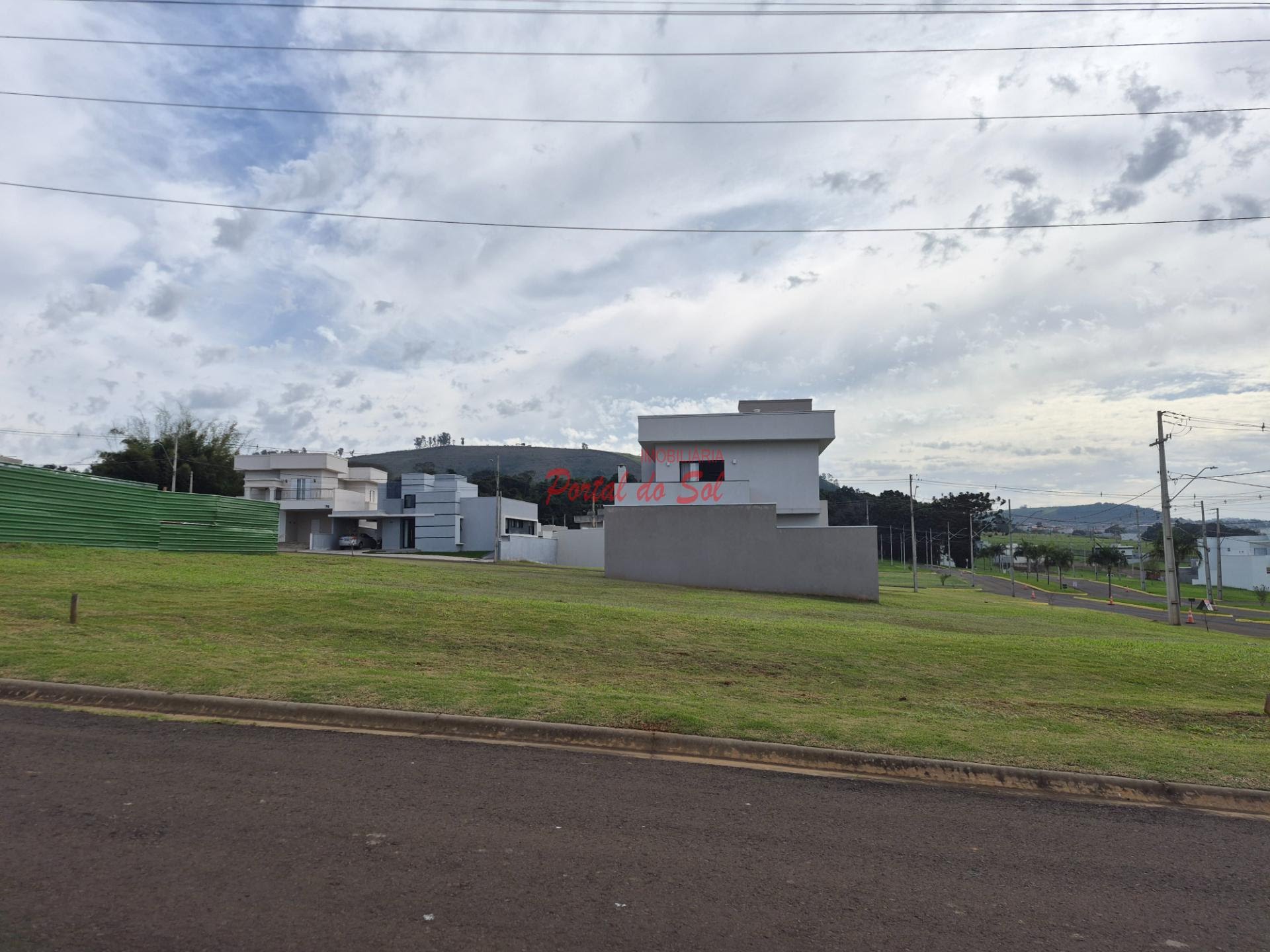 Terreno à venda com 268m² de terreno no Condomínio Maria Thereza Rennó, Santo Antônio da Platina (PR) — foto 4 de 6