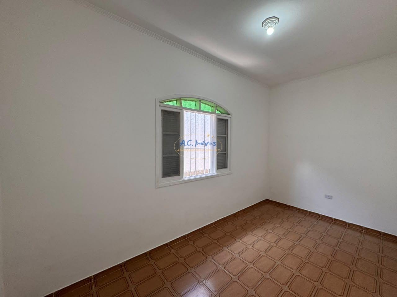 Casa à venda com 3 quartos, 1 suíte, 2 vagas e 92m² no Boqueirão, Praia Grande (SP) — foto 9 de 22
