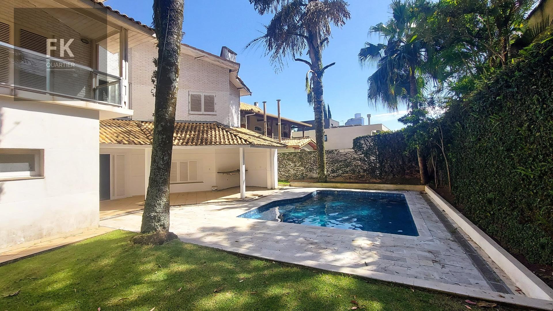 Casa à venda com 5 quartos, 6 banheiros, 4 vagas e 250m² no Alphaville Residencial Dois, Barueri — foto principal