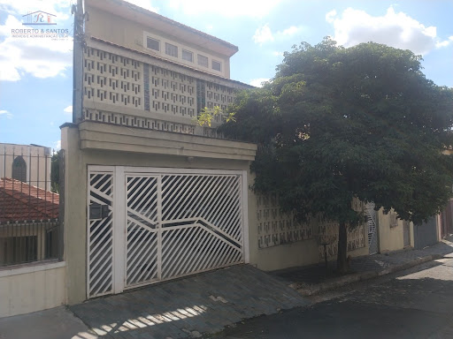 Casa lateral