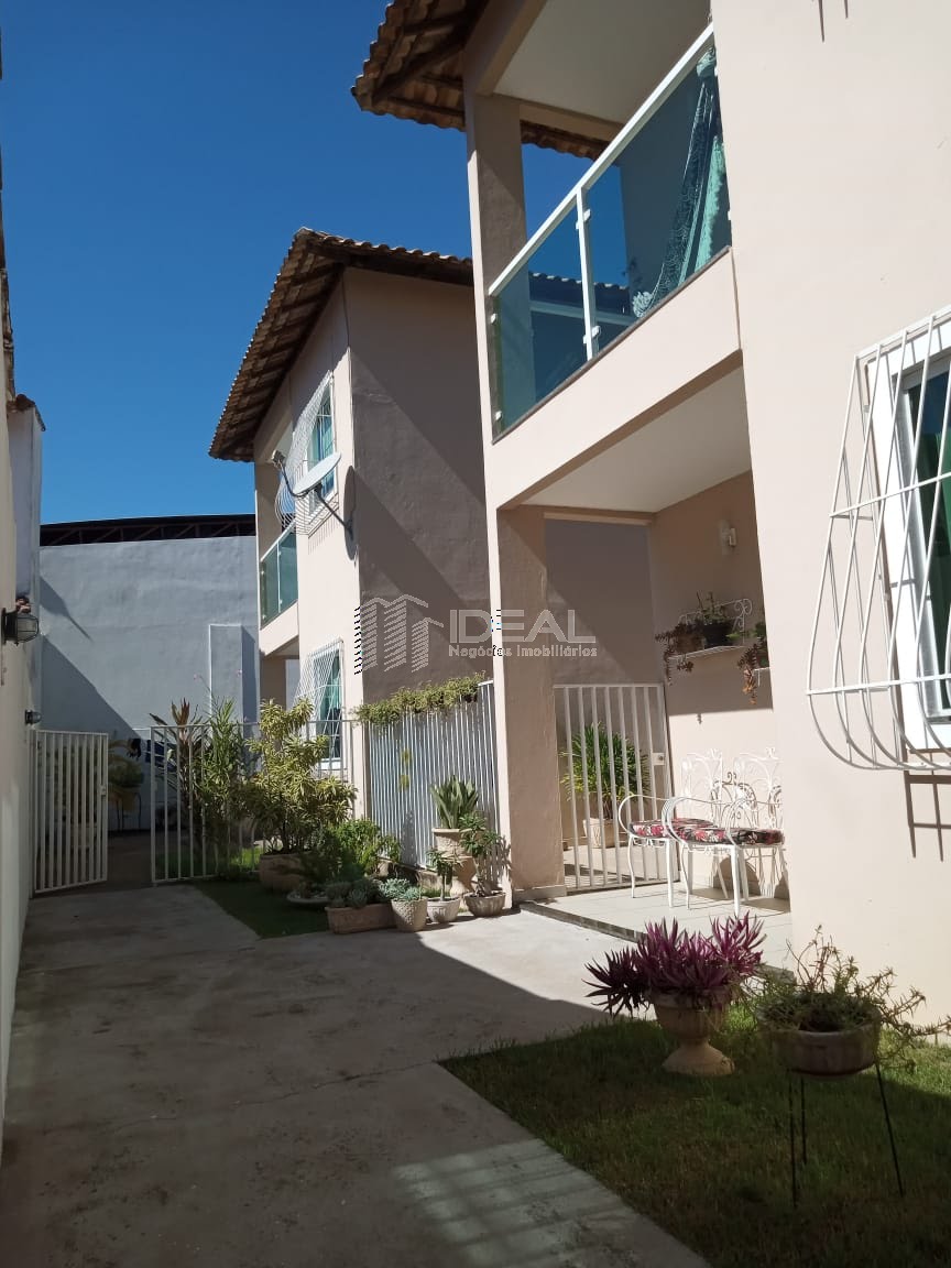Casa em condomínio