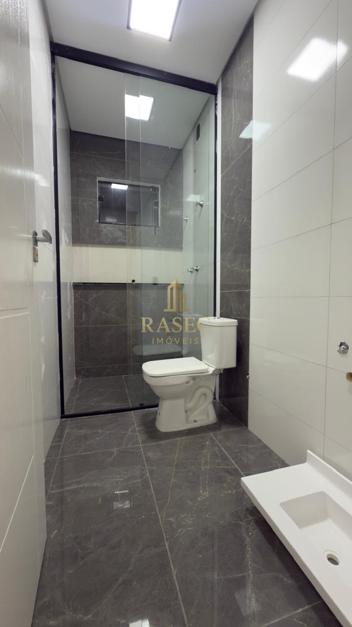 Casa à venda com 3 quartos, 1 suíte, 2 vagas e 109m² no São João, Brusque (SC) — foto 12 de 13