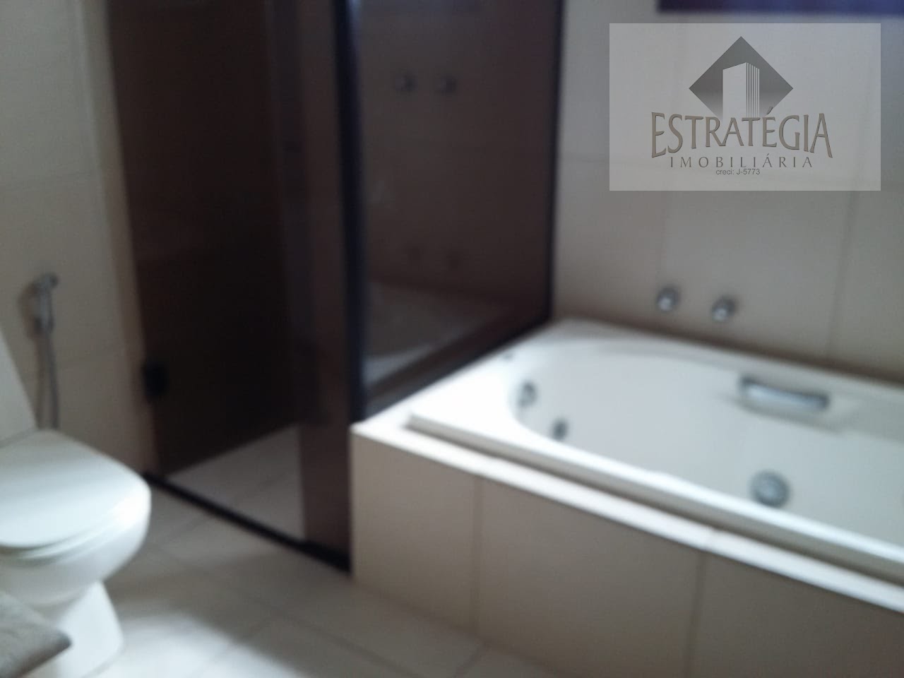 Casa à venda com 2 quartos, 1 suíte, 4 vagas e 1860m² no Samambaia, Petrópolis (RJ) — foto 16 de 21