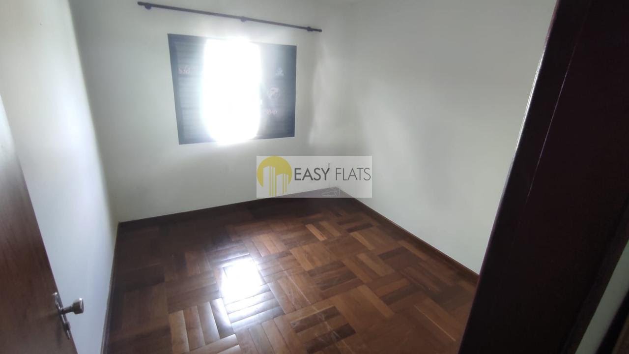 Casa à venda com 3 quartos, 1 suíte, 4 vagas e 250m² no Jardim Santa Terezinha, Taboão da Serra (SP) — foto 29 de 30