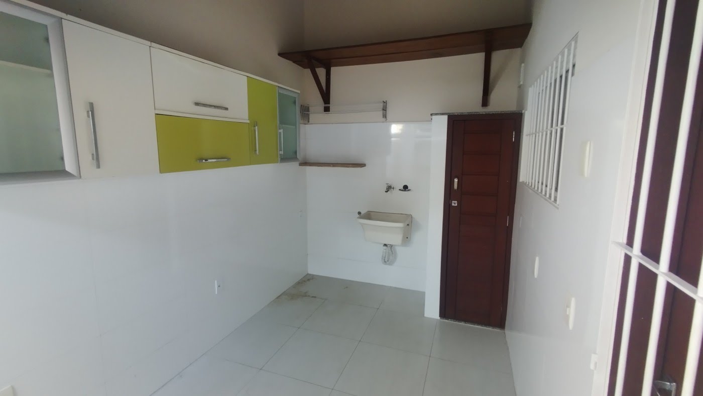 Casa à venda com 3 quartos, 3 banheiros, 2 vagas e 150m² no Extensão do Bosque, Rio das Ostras (RJ) — foto 5 de 8