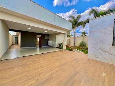 Casa em Residencial Village  -  Catalão