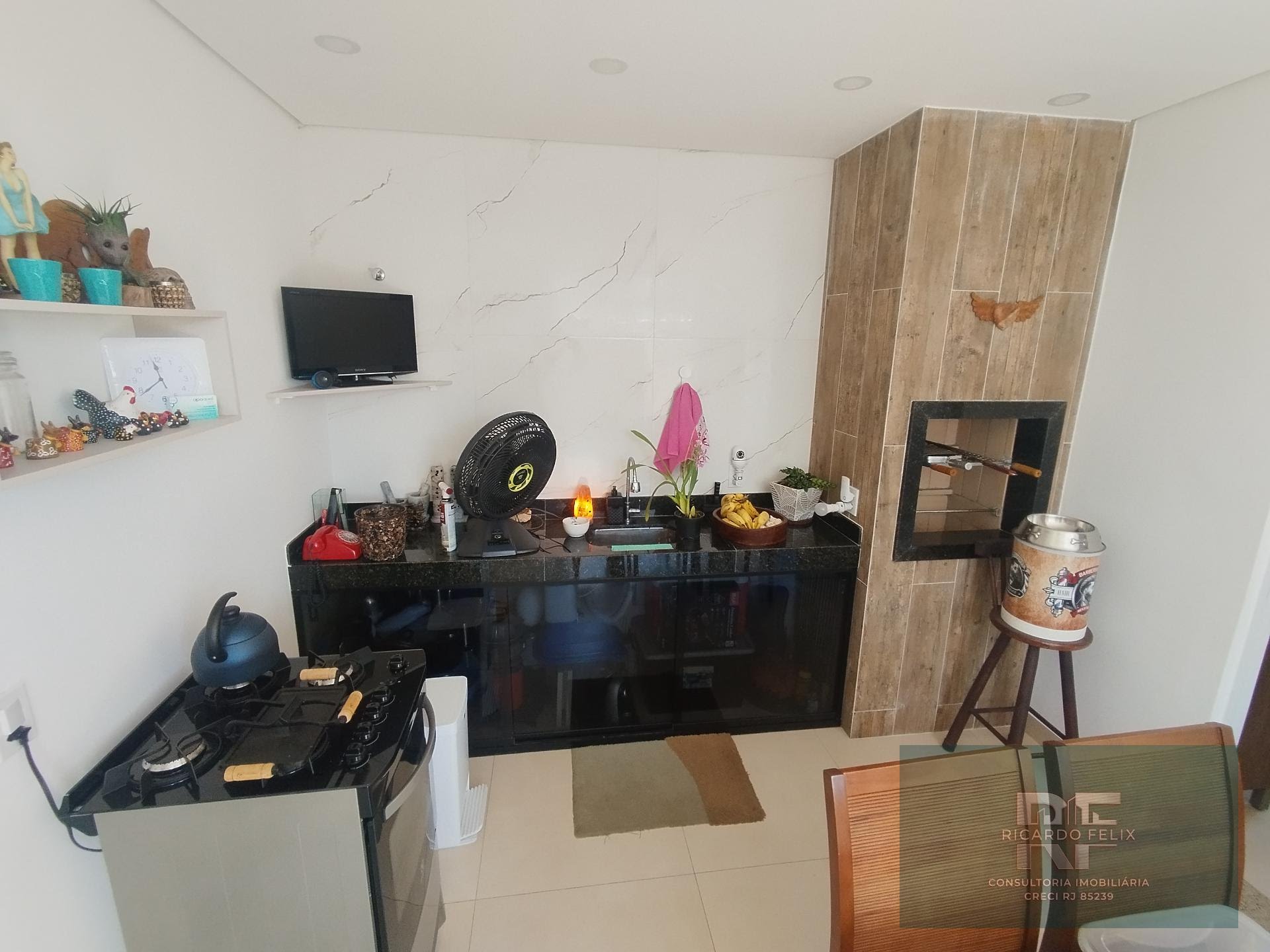 Casa à venda com 3 quartos, 2 suítes, 4 vagas e 475m² no Extensão do Bosque, Rio das Ostras (RJ) — foto 14 de 27