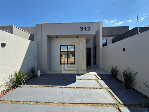 Casa à Venda no Paraíso Tropical, Cascavel – 2 Quartos, 73m²
