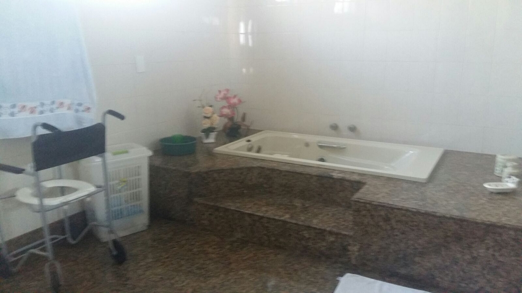 Apartamento à venda com 4 quartos, 4 suítes e 4 vagas no Parque Avenida Pelinca, Campos dos Goytacazes (RJ) — foto 27 de 30