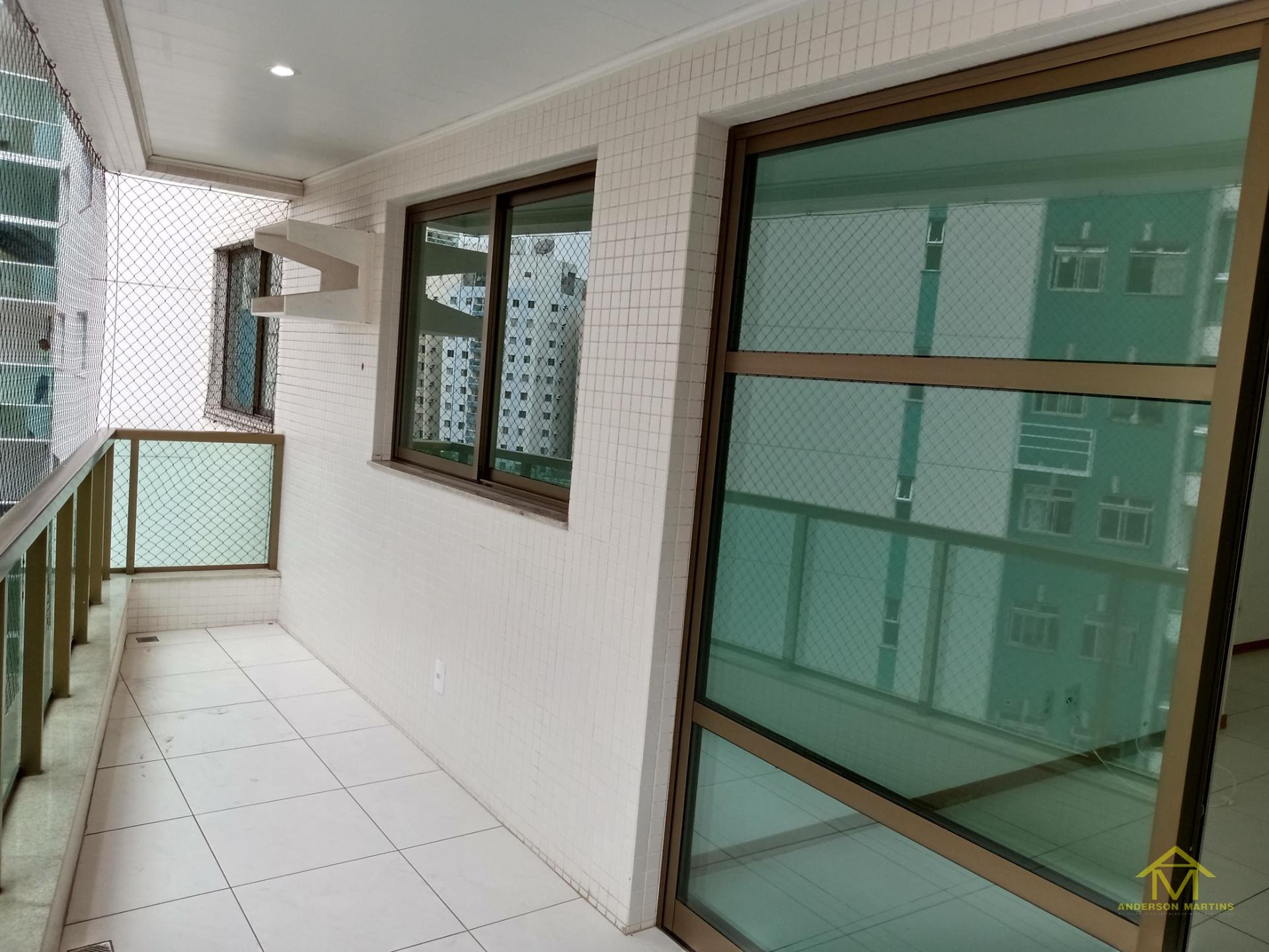 Apartamento à venda com 3 quartos, 2 banheiros, 2 vagas e 107m² no Praia da Costa, Vila Velha (ES) — foto 2 de 17