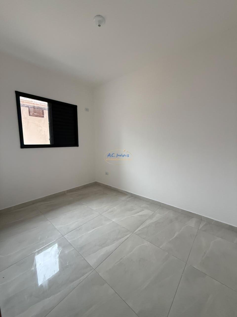 Casa à venda com 2 quartos, 1 banheiro, 1 vaga e 53m² no Cidade Ocian, Praia Grande (SP) — foto 9 de 11