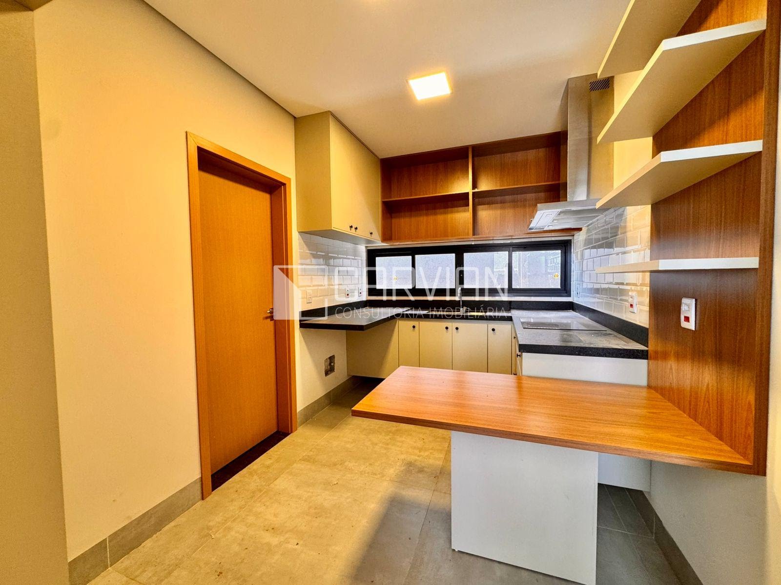 Casa à venda com 3 quartos, 3 suítes, 4 vagas e 229m² no Residencial Alto do Castelo, Ribeirão Preto (SP) — foto 8 de 29