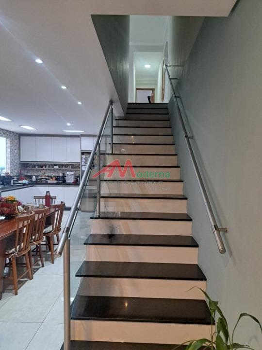 Casa à venda com 4 quartos, 1 suíte, 2 vagas e 273m² no Rudge Ramos, São Bernardo do Campo (SP) — foto 15 de 30