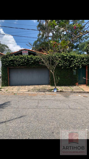 Casa em Super Quadra Morumbi, SP | 3 Dorms, 2 Suítes