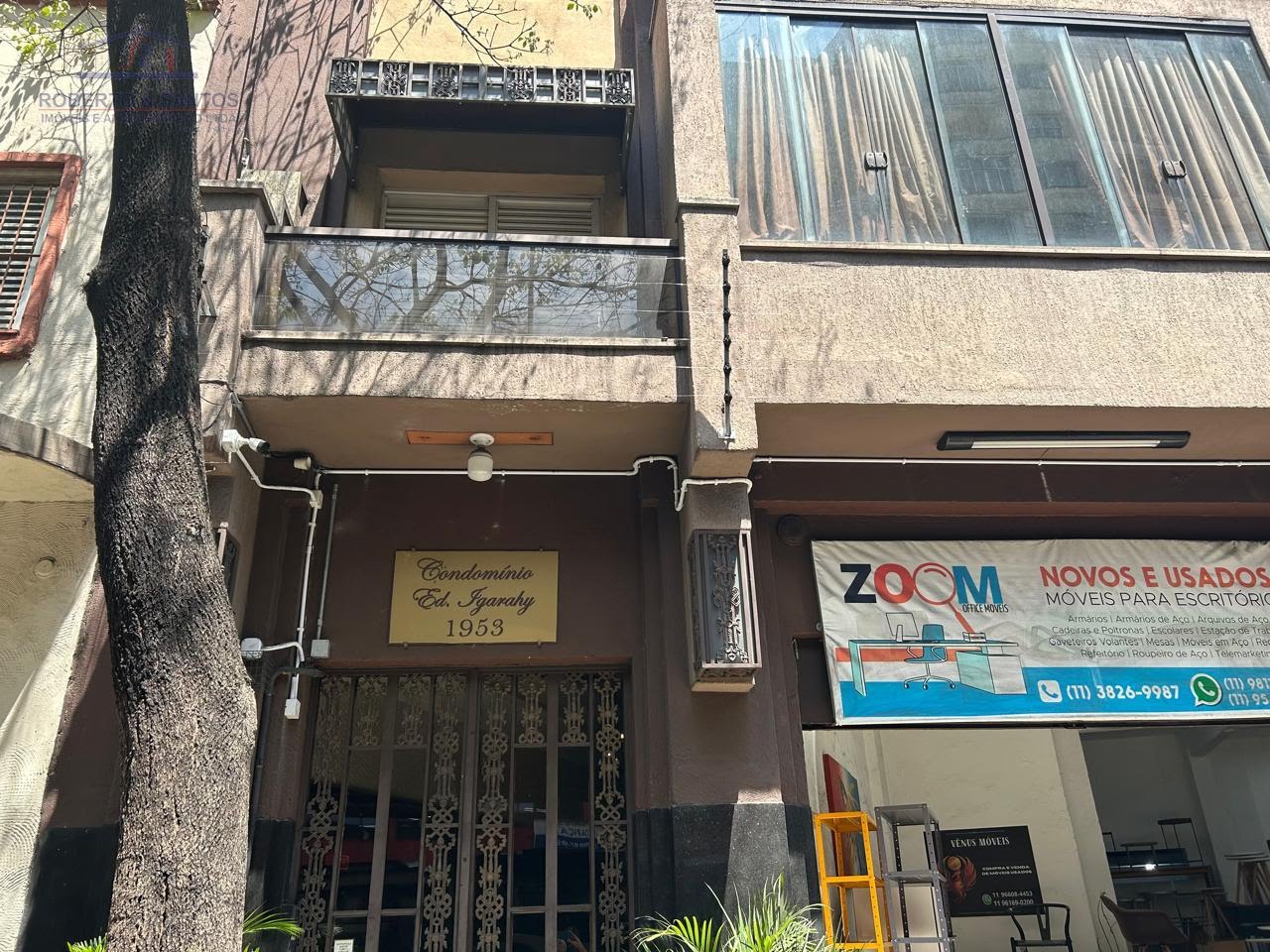 Entrada do prédio