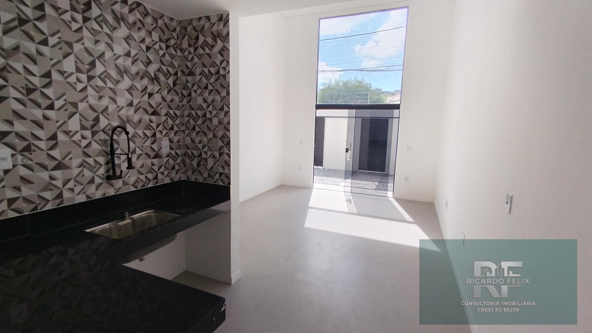 Casa à venda com 3 quartos, 1 suíte, 1 vaga e 65m² no Jardim Mariléa, Rio das Ostras (RJ) — foto 8 de 30