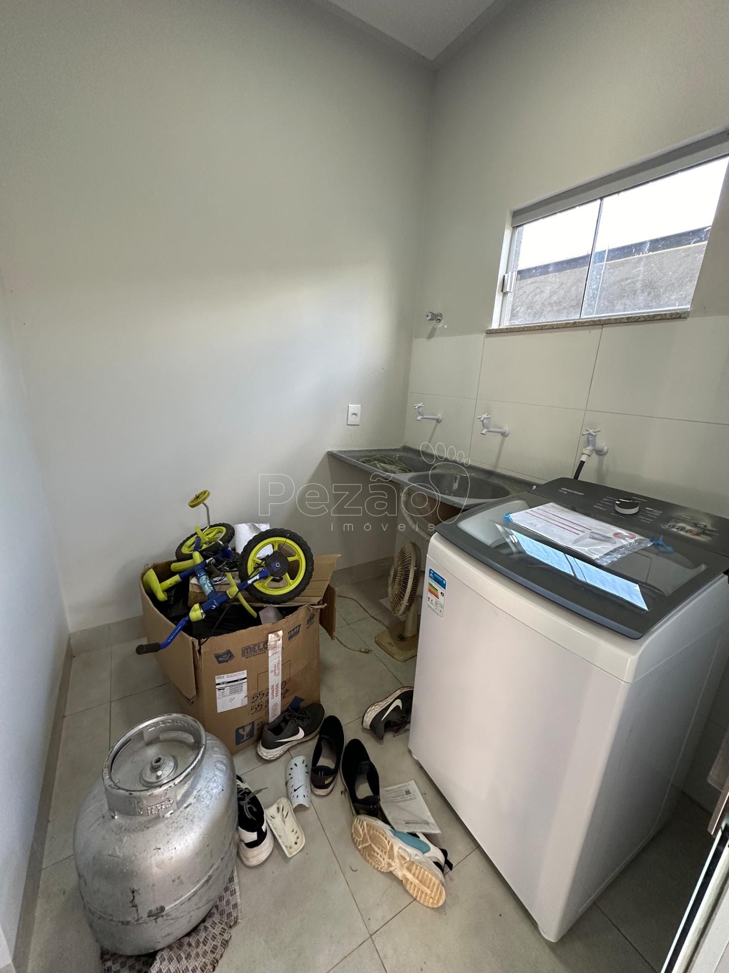 Casa à venda com 3 quartos, 1 suíte, 2 vagas e 276m² no Porto Seguro, Itapuranga (GO) — foto 3 de 10