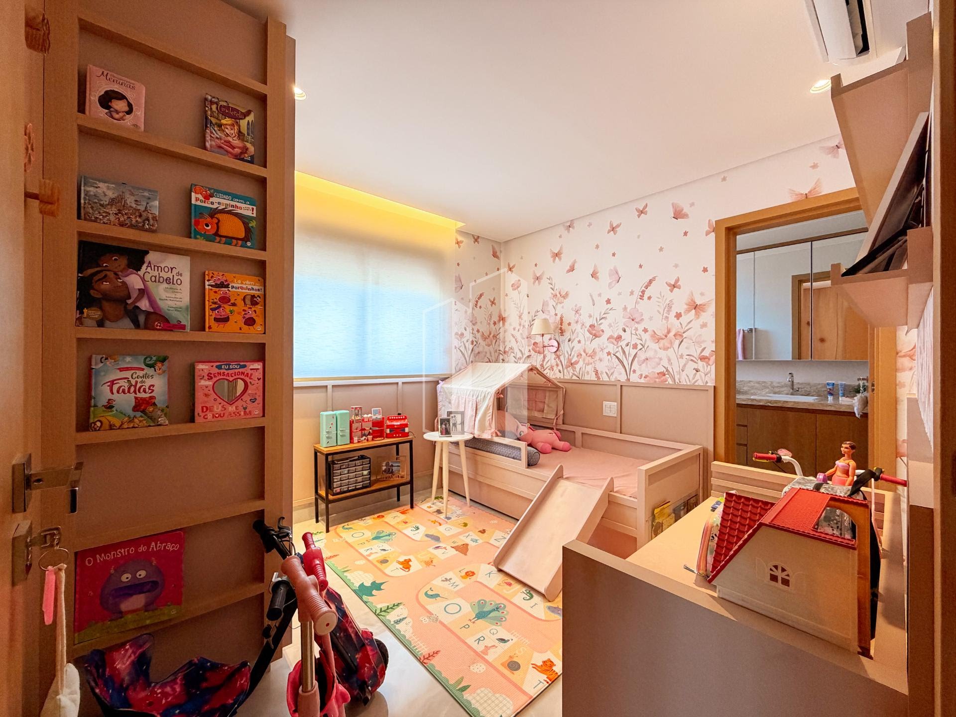 Apartamento, 3 quartos, 167 m² - Foto 2