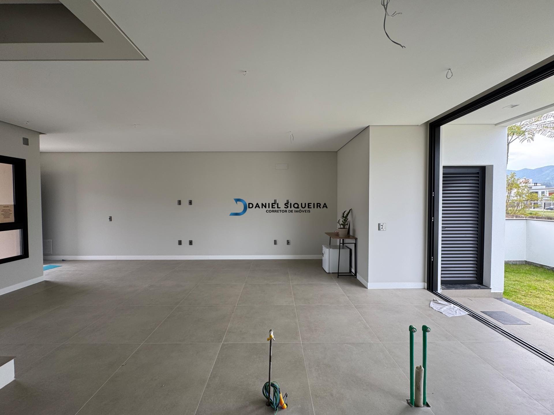 Casa à venda com 4 quartos, 4 suítes, 4 vagas e 200m² no Bairro Deltaville, Biguaçu (SC) — foto 9 de 30