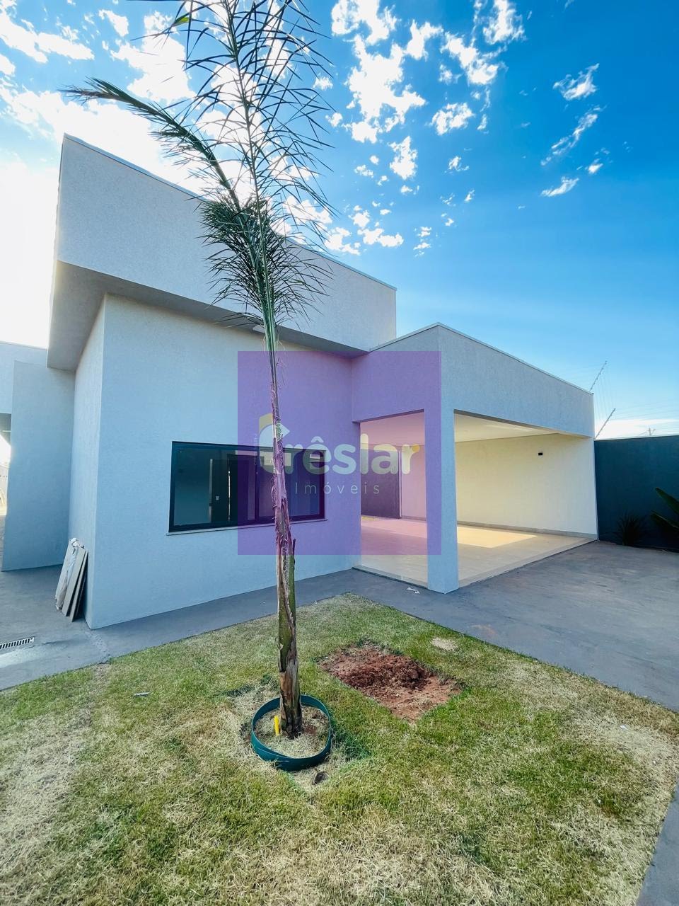 Casa à venda com 3 quartos, 3 banheiros, 4 vagas e 300m² no Jardim Alvorada, Três Lagoas — foto principal