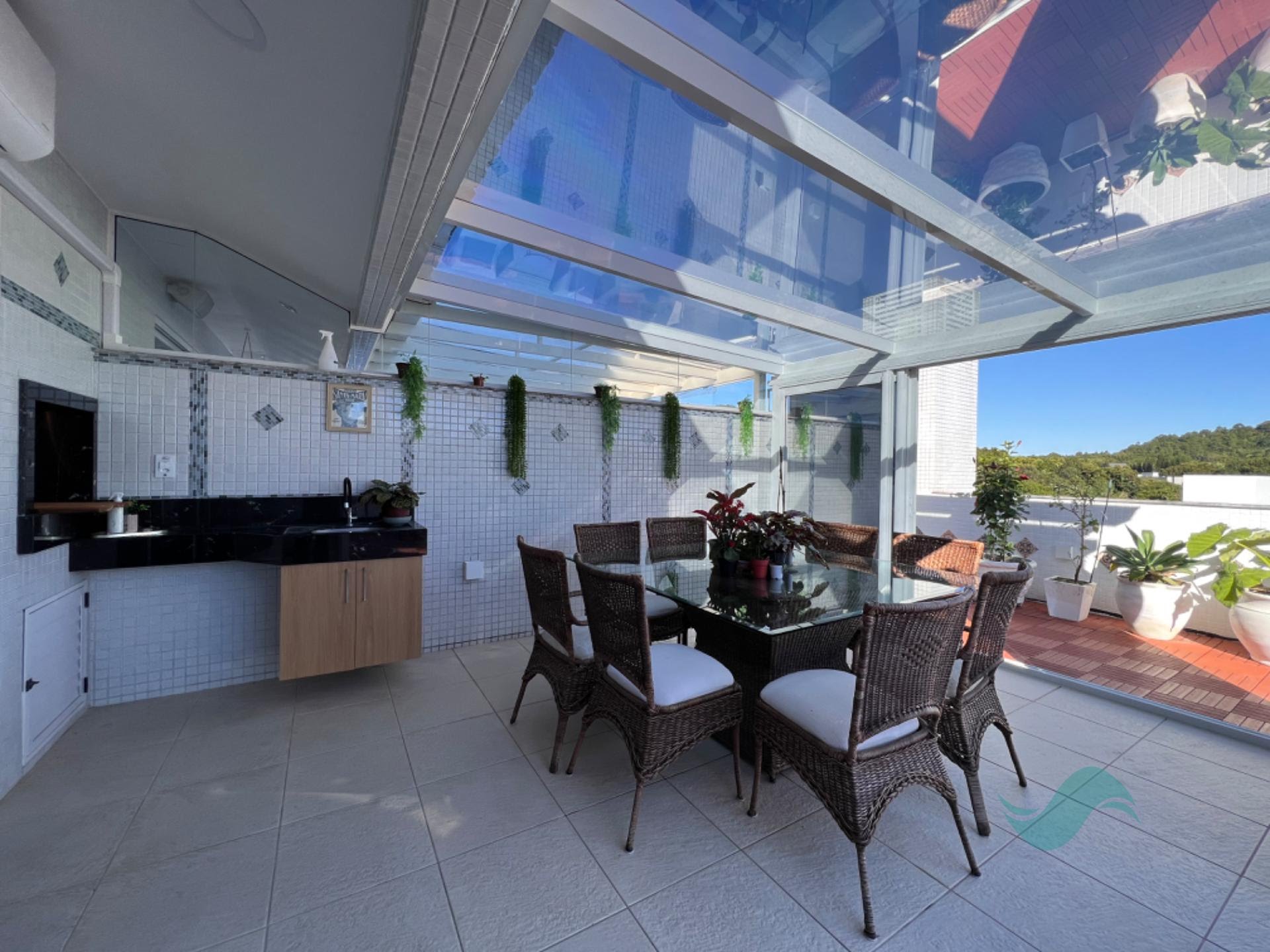 Cobertura à venda com 4 suítes, 3 vagas e 198m² no Jurerê, Florianópolis (SC) — foto 25 de 28