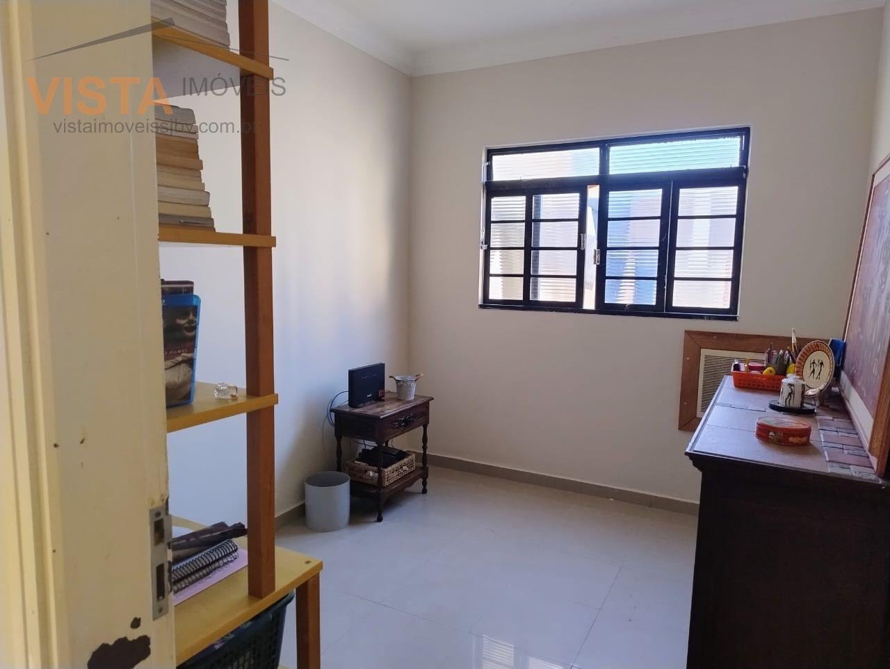 Casa à venda com 3 quartos, 1 suíte, 2 vagas e 205m² no Jardim Sao Thiago, São João da Boa Vista (SP) — foto 9 de 15