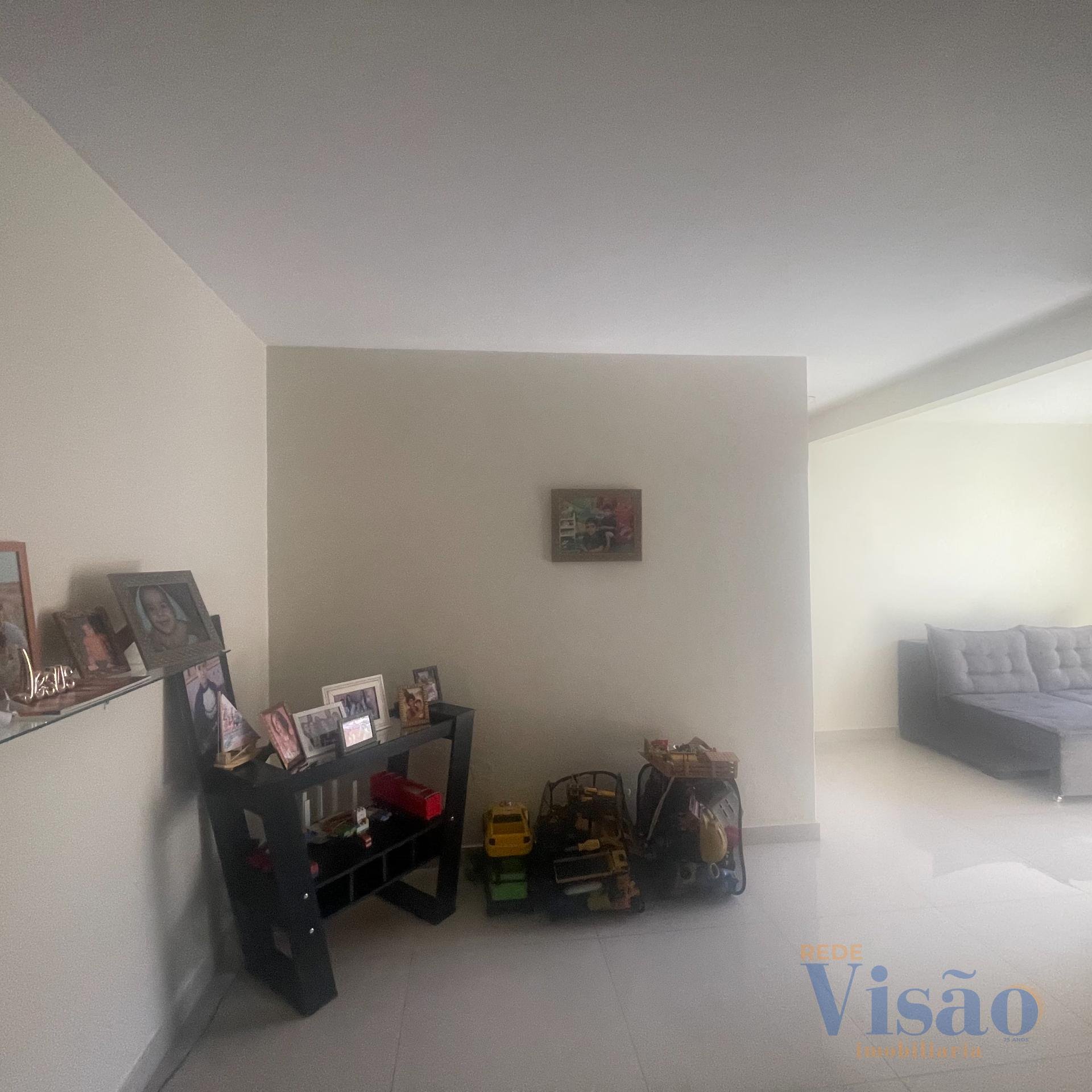Casa à venda com 3 quartos, 1 suíte, 2 vagas e 150m² no Bairro Vila Mariana, Paracatu (MG) — foto 16 de 27