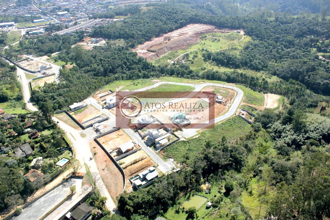 Casa à venda com 3 quartos, 3 suítes, 6 vagas e 200m² no Tijuco Preto, Cotia (SP) — foto 3 de 28