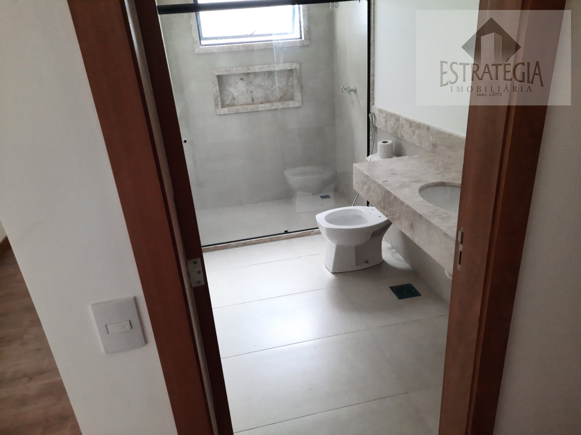 Casa à venda com 3 quartos, 2 suítes, 3 vagas e 230m² no Duarte Silveira, Petrópolis (RJ) — foto 19 de 21