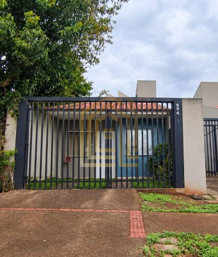 Casa à Venda em 14 de Novembro, Cascavel - 2 Dormitórios