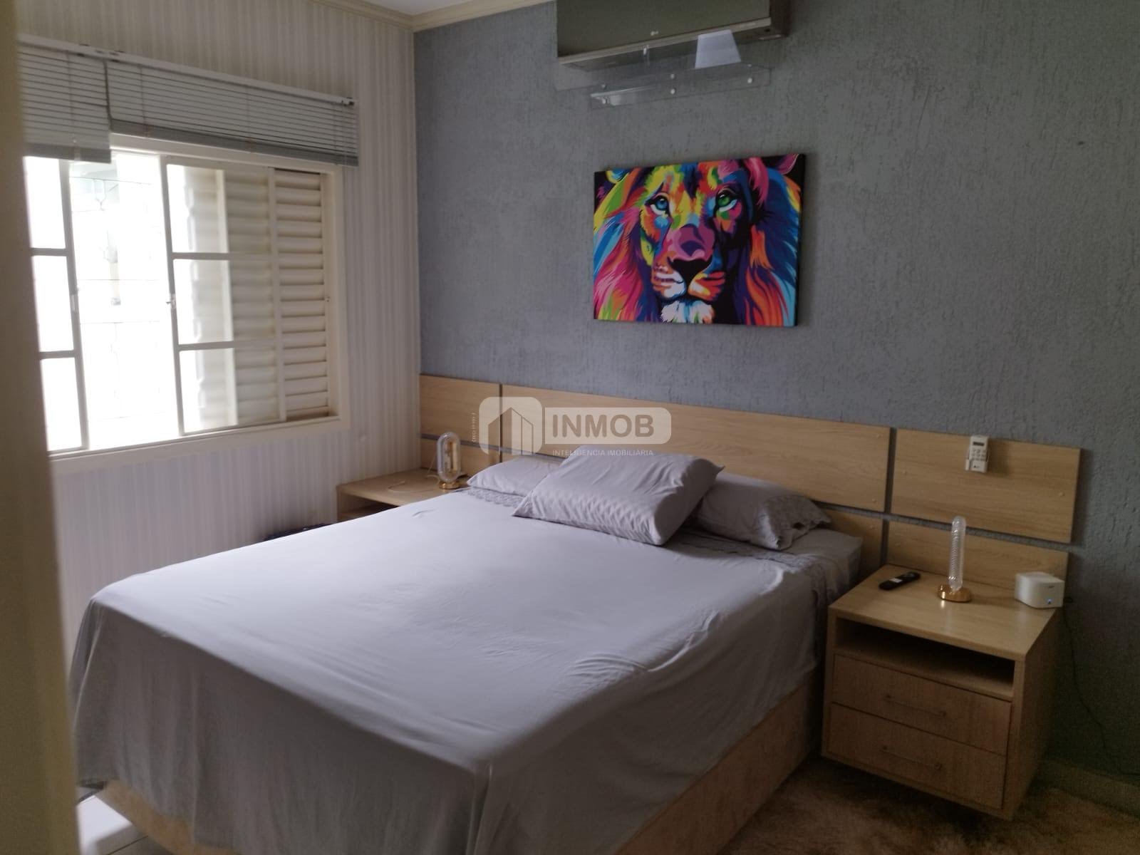 Casa para alugar com 3 quartos, 3 suítes, 3 vagas e 300m² no Piracangaguá, Taubaté (SP) — foto 8 de 28