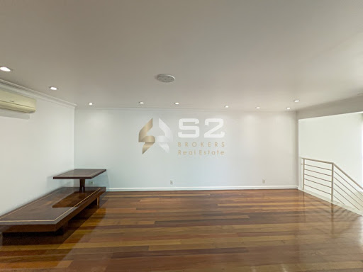 Spazio Delacqua Cobertura 